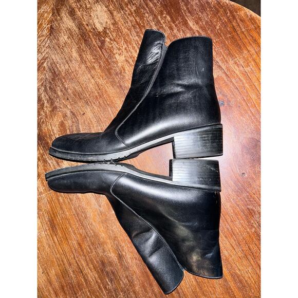 Munro America Black Leather Ankle Booties 9 Zip 1.75” Heel Comfort Classic - Picture 7 of 11